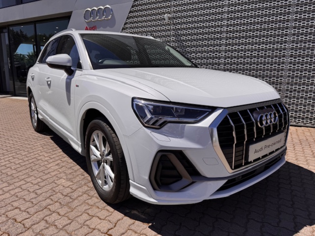 AUDI Q3 35 TFSI S TRONIC S LINE for Sale in South Africa