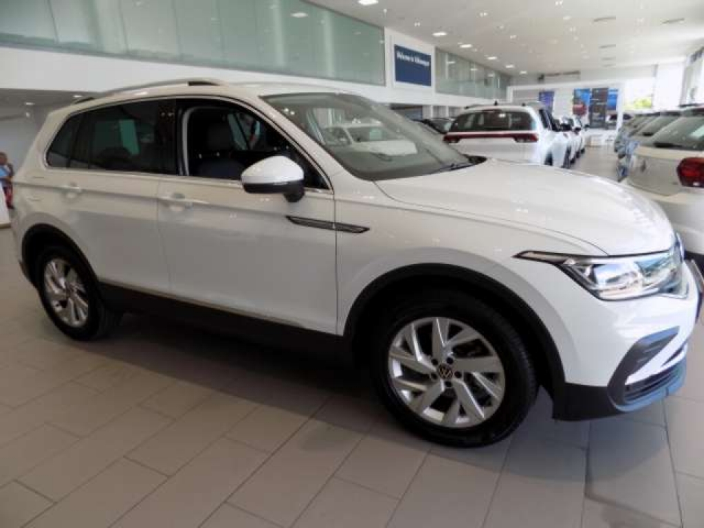 VOLKSWAGEN TIGUAN 1.4 TSI LIFE DSG for Sale in South Africa