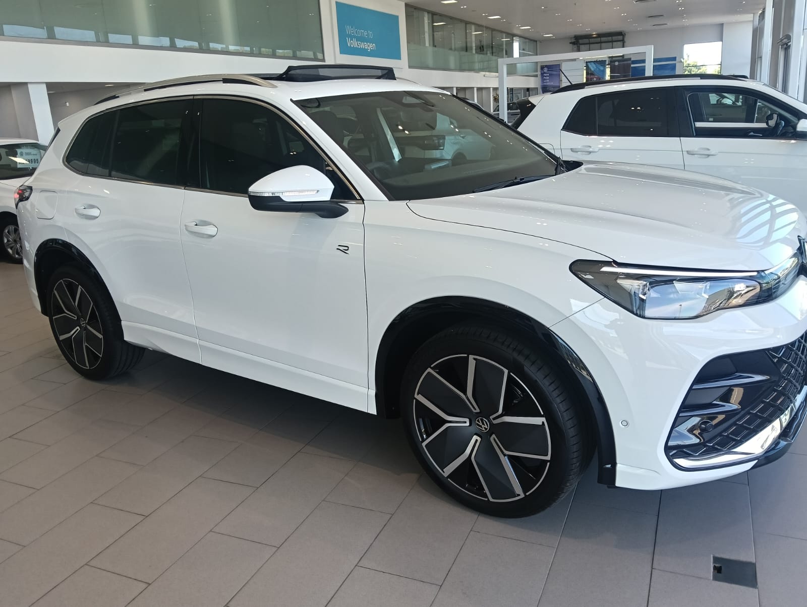 VOLKSWAGEN TIGUAN 1.4 TSI R-LINE DSG for Sale in South Africa