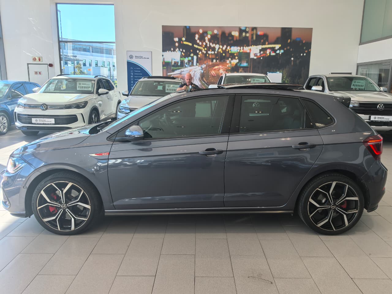 Used car gallery