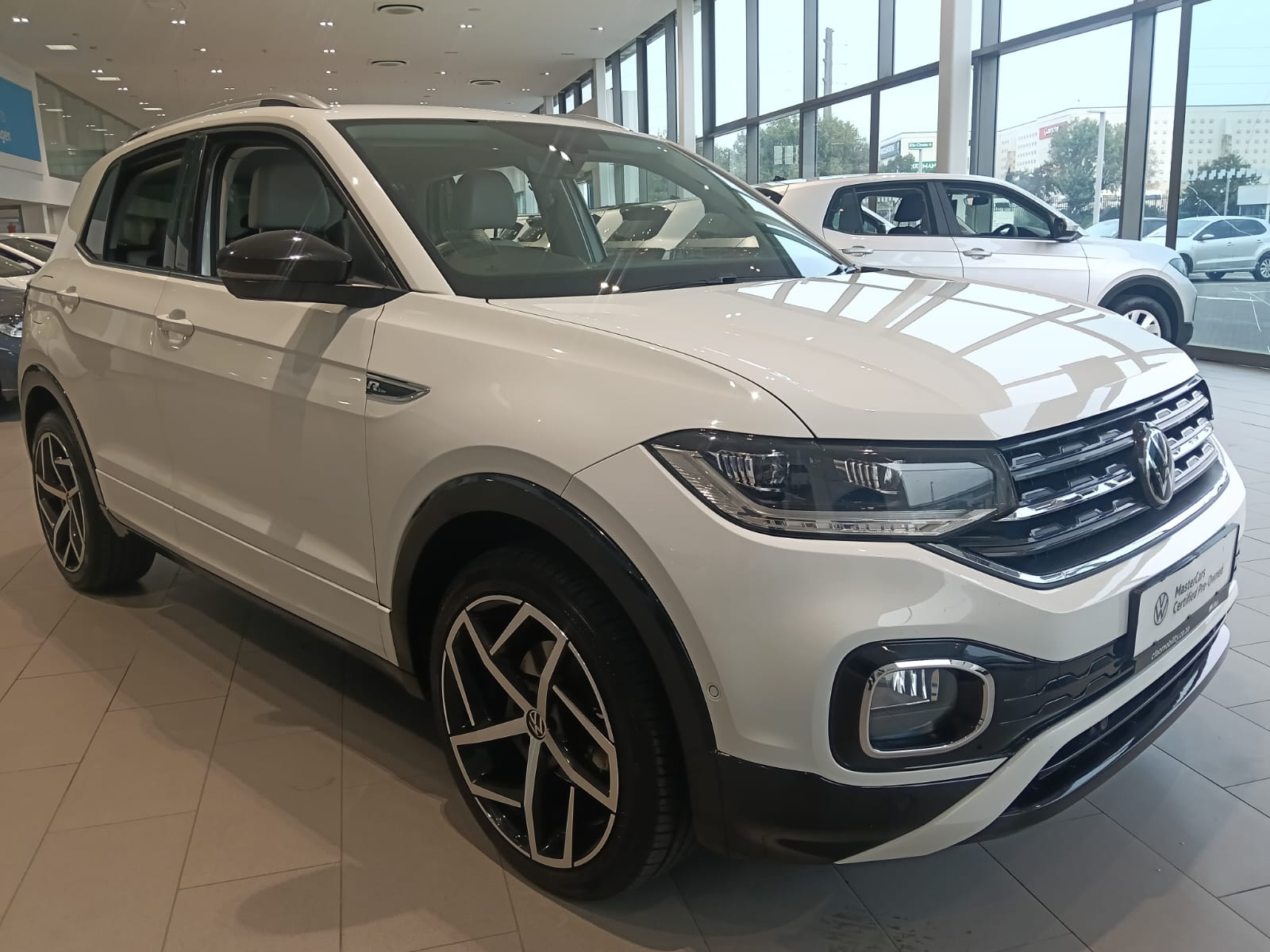 VOLKSWAGEN T-CROSS 1.0 TSI HIGHLINE DSG for Sale in South Africa