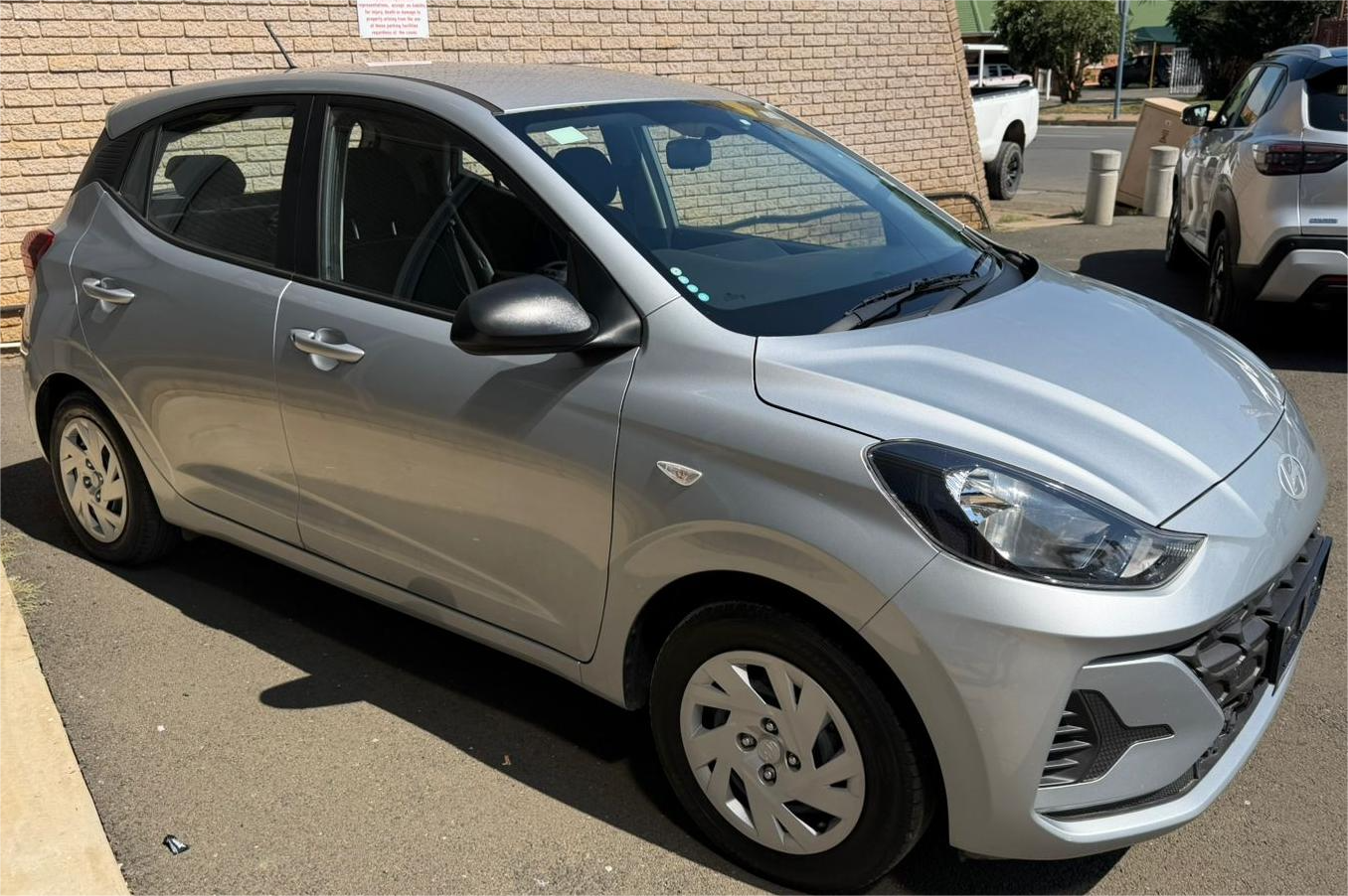 HYUNDAI GRAND i10 1.0 MOTIO for Sale in South Africa