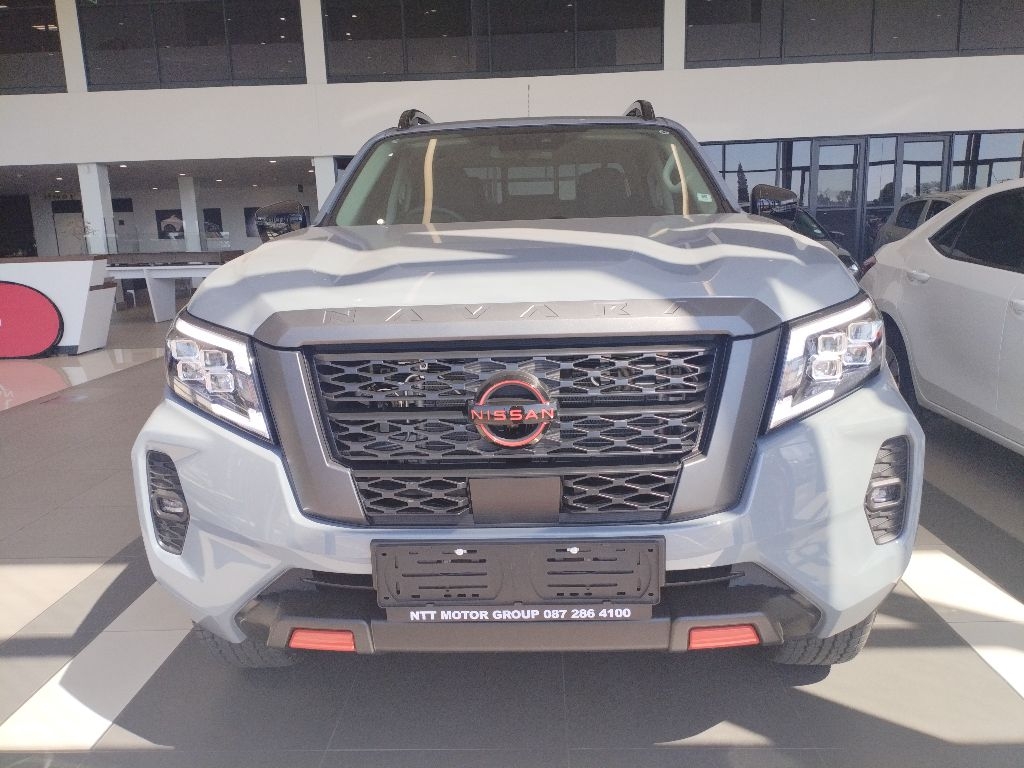 NISSAN NAVARA 2.5DDTI PRO-2X  for Sale in South Africa