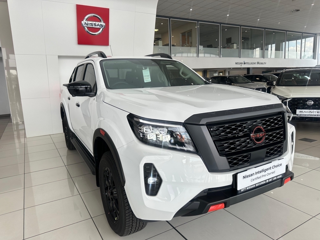 NISSAN NAVARA 2.5DDTI PRO-2X  for Sale in South Africa