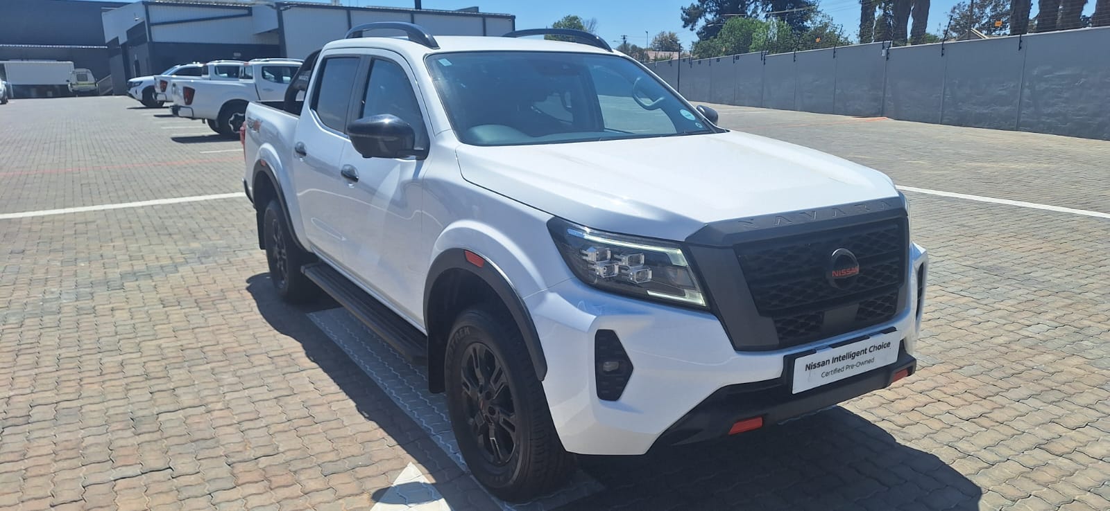 NISSAN NAVARA 2.5DDTI PRO-4X 4X4  for Sale in South Africa