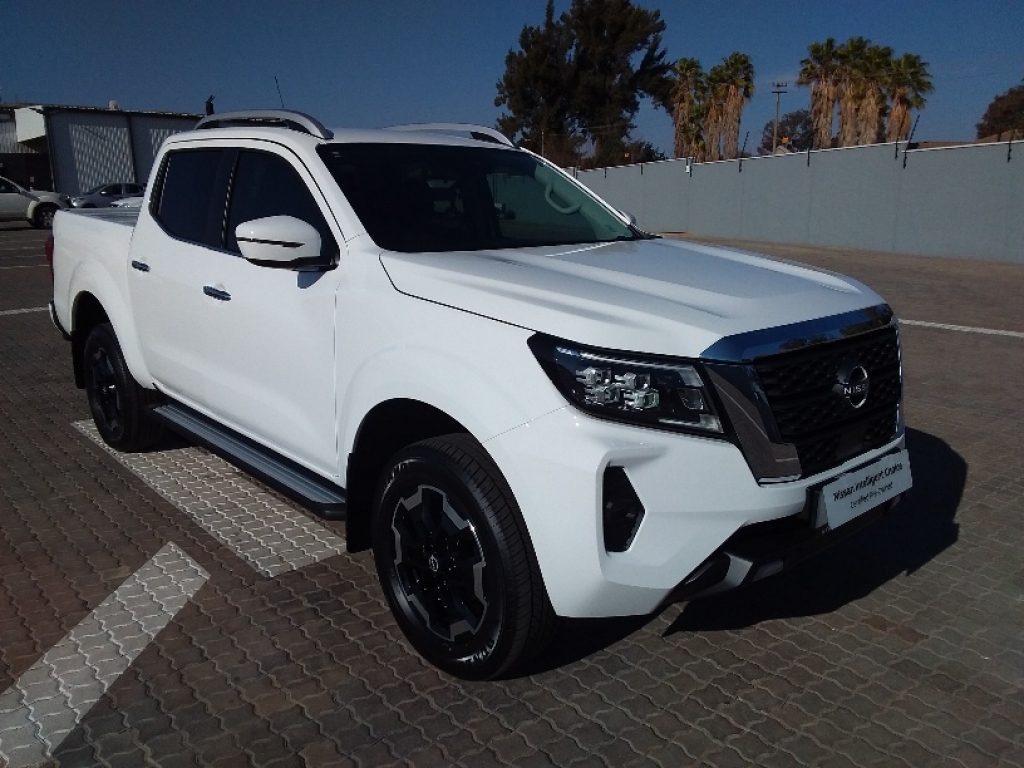 NISSAN NAVARA 2.5DDTI LE A/T D/C P/U for Sale in South Africa