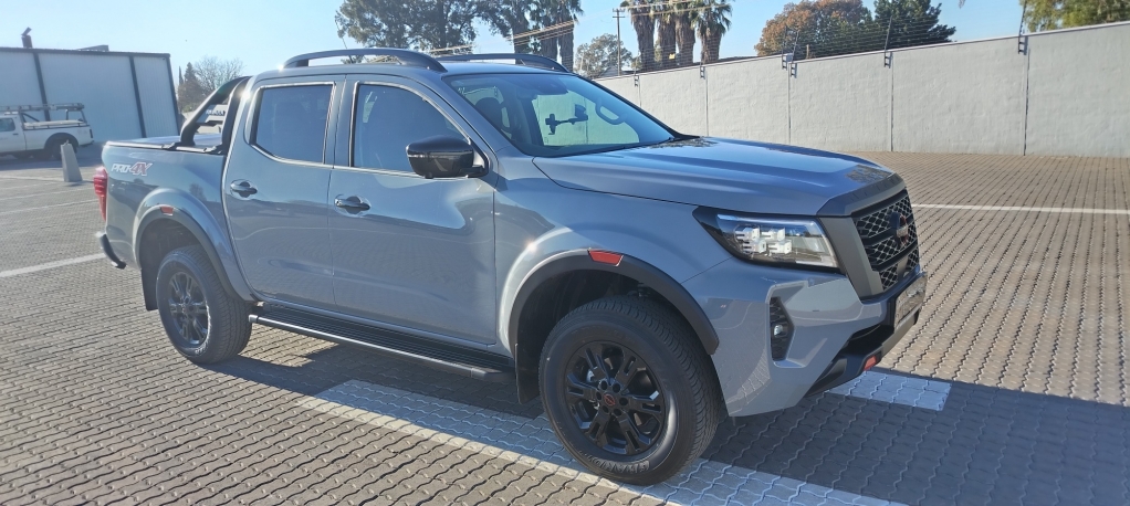 NISSAN NAVARA 2.5DDTI PRO-4X 4X4  for Sale in South Africa