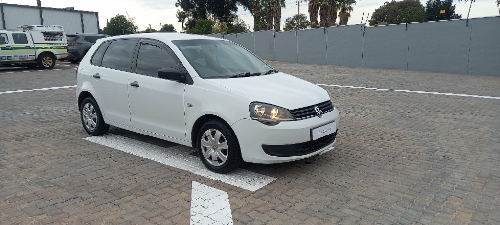 VOLKSWAGEN POLO VIVO GP 1.4 CONCEPTLINE 5 for Sale in South Africa