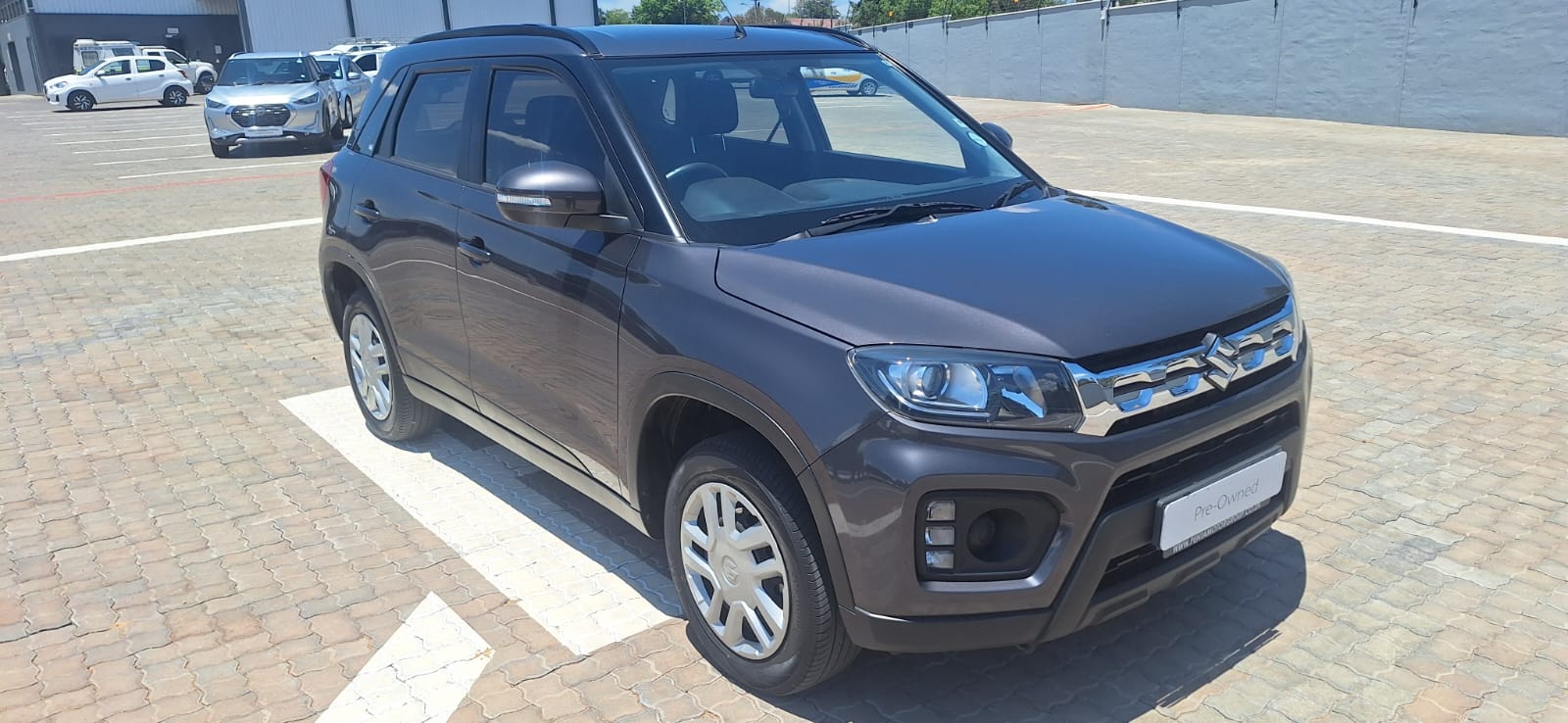 SUZUKI VITARA BREZZA 1.5 GL for Sale in South Africa