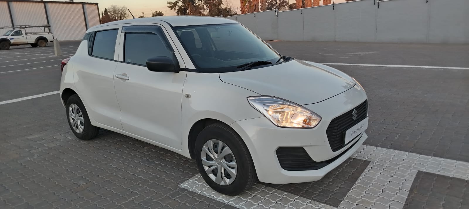 SUZUKI SWIFT 1.2 GA for Sale in South Africa
