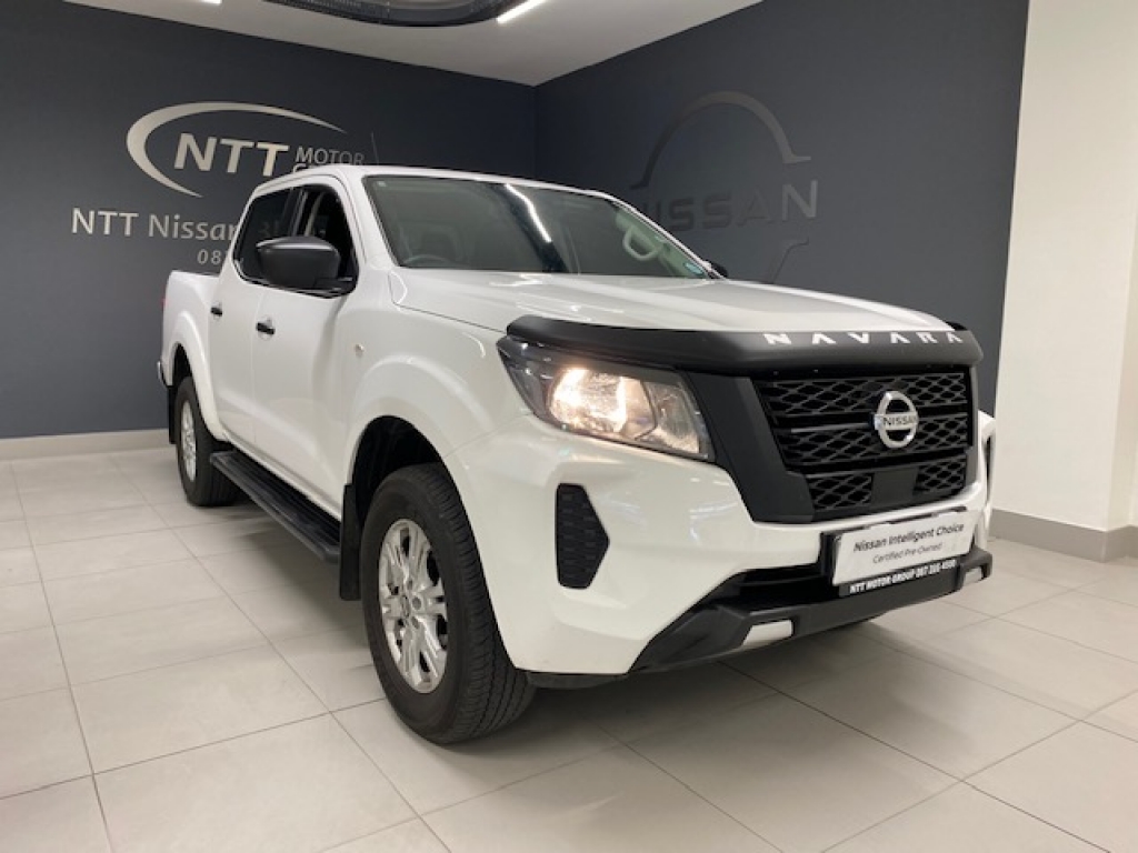 NISSAN NAVARA 2.5DDTI SE PLUS  for Sale in South Africa