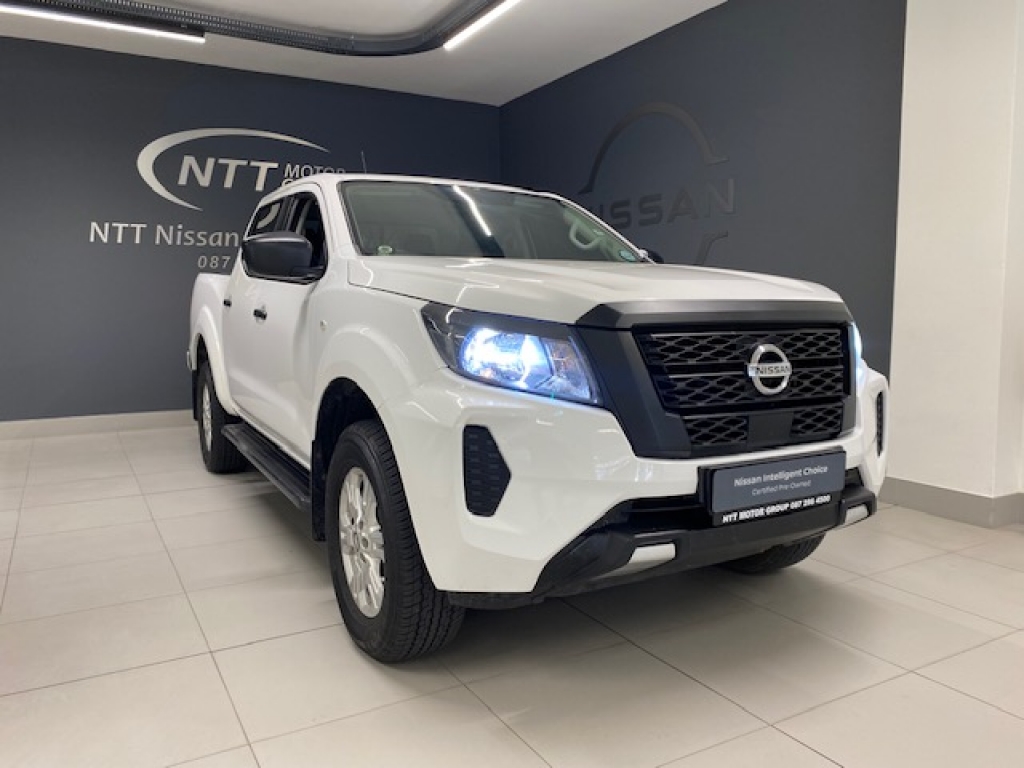 NISSAN NAVARA 2.5DDTI SE PLUS  for Sale in South Africa