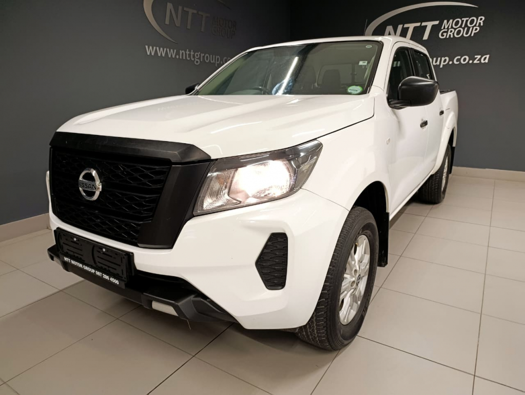 NISSAN NAVARA 2.5DDTI SE  for Sale in South Africa