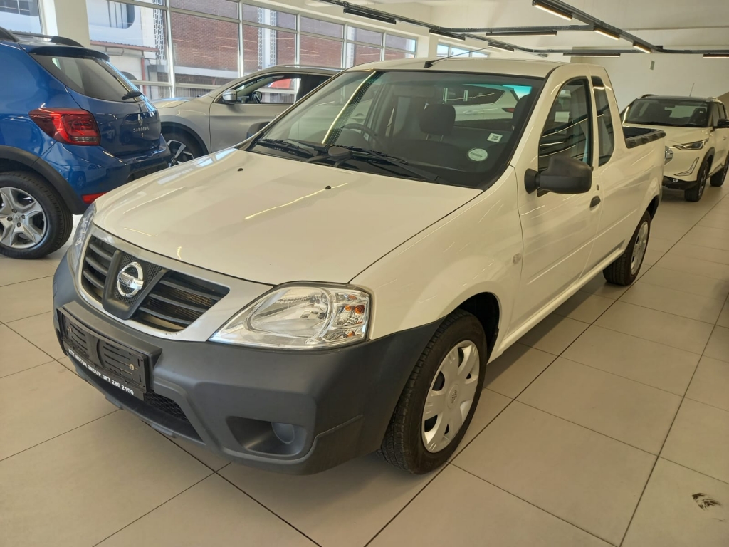 2019 nissan np200 for sale