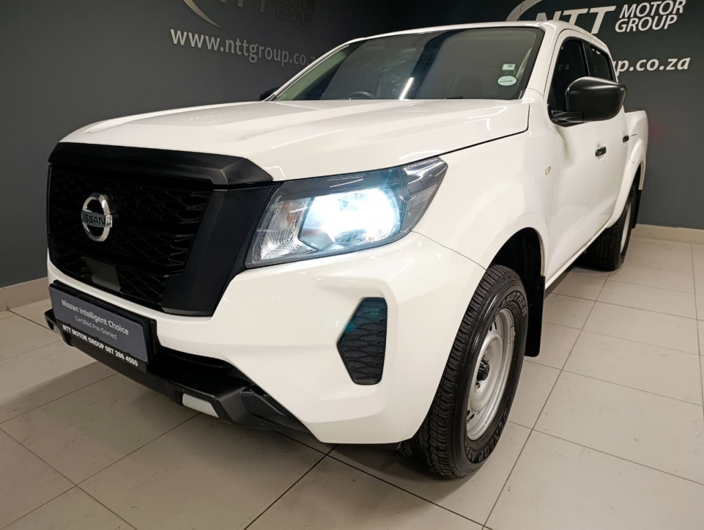 NISSAN NAVARA 2.5DDTI SE  for Sale in South Africa