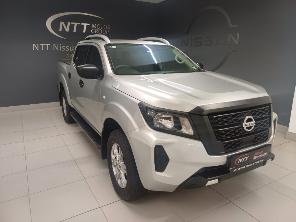 NISSAN NAVARA 2.5DDTI SE PLUS  for Sale in South Africa