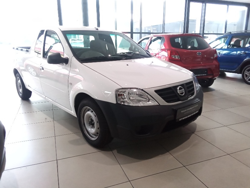 we buy cars nissan np200