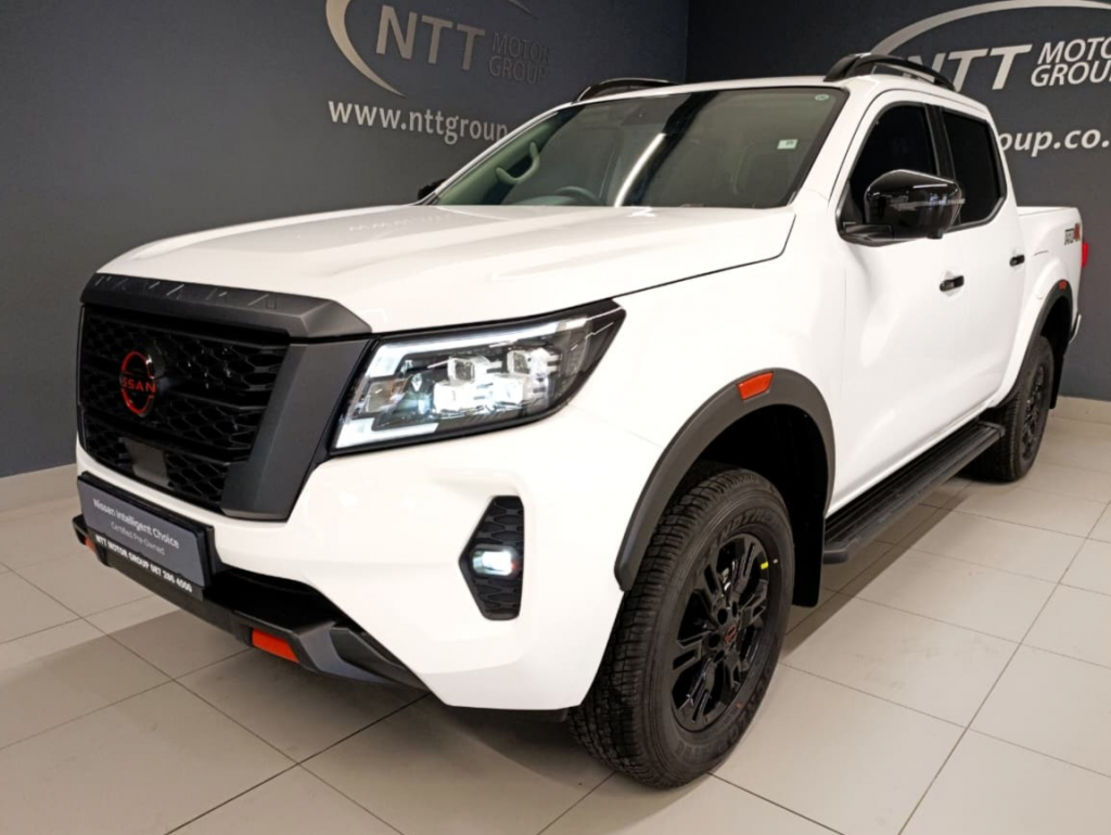 NISSAN NAVARA 2.5DDTI PRO-4X 4X4  for Sale in South Africa