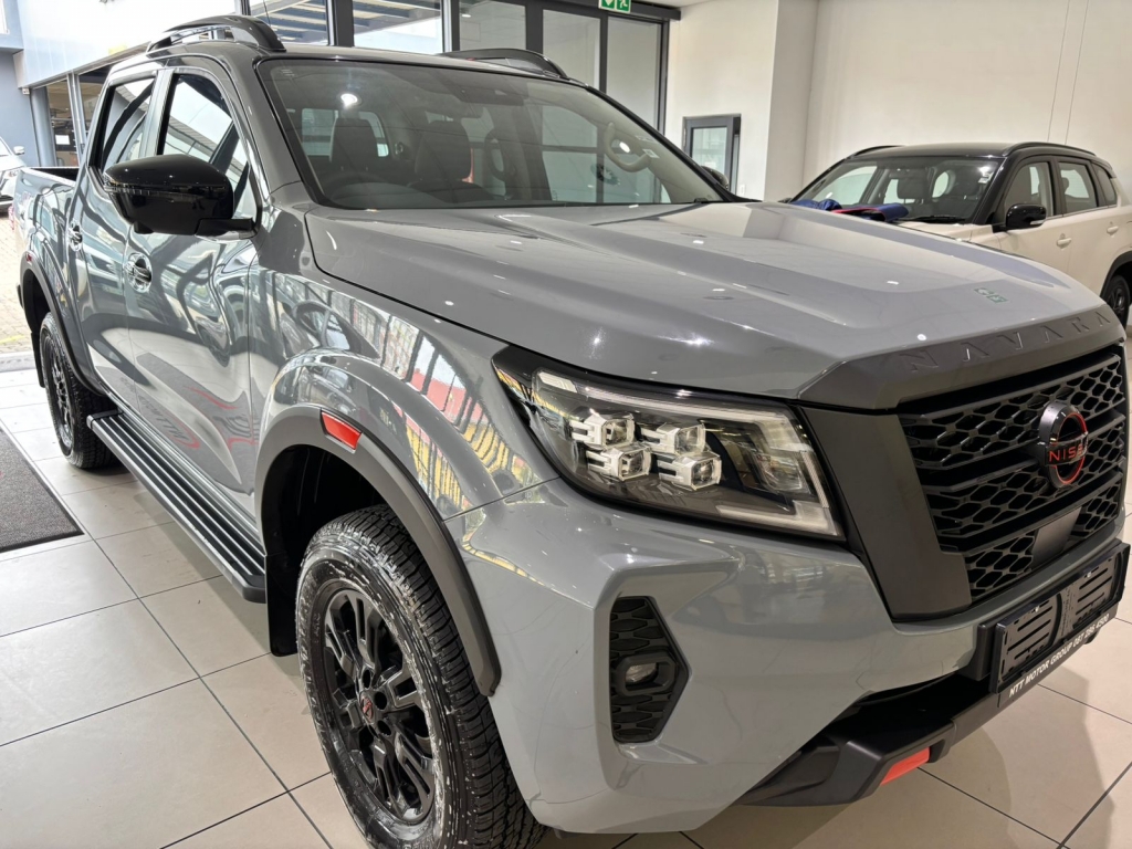 NISSAN NAVARA 2.5DDTI PRO-4X 4X4  for Sale in South Africa