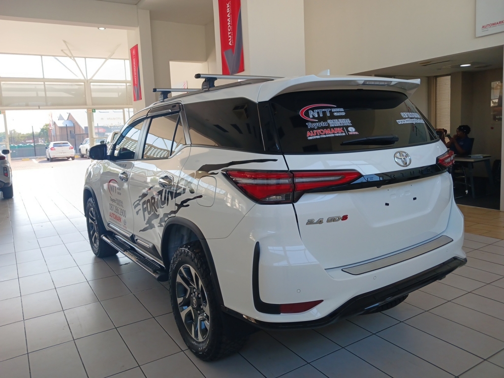 Used car gallery