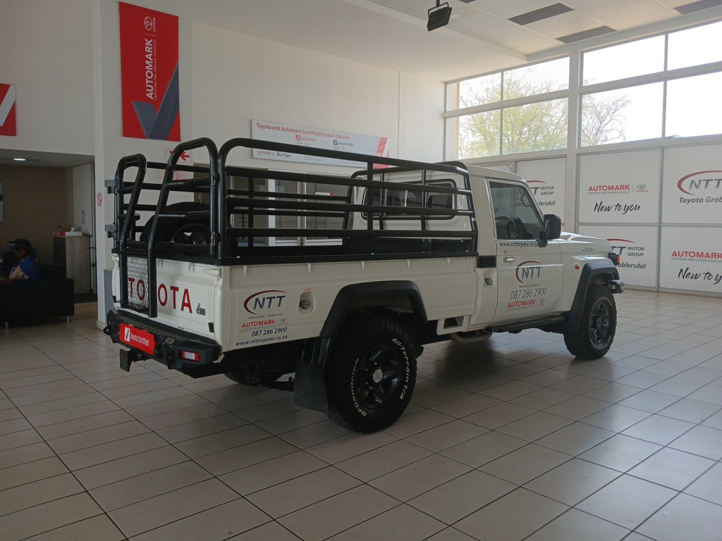 Used car gallery