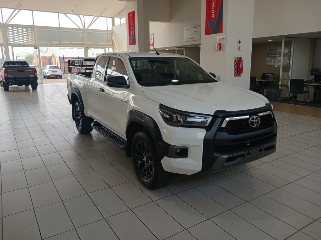 TOYOTA HILUX 2.8 GD-6 RB LEGEND  for Sale in South Africa