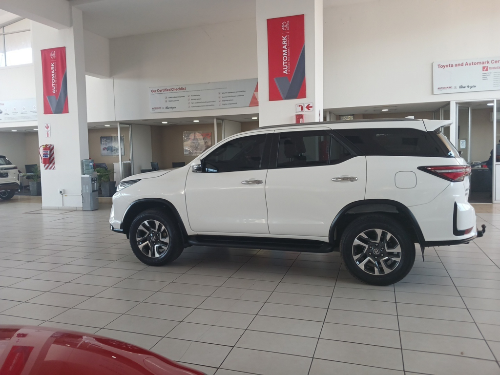 Used car gallery