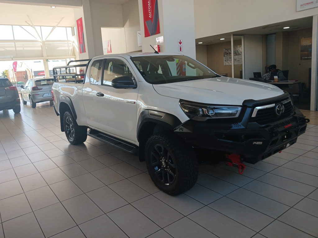 TOYOTA HILUX 2.8 GD-6 RB LEGEND  for Sale in South Africa