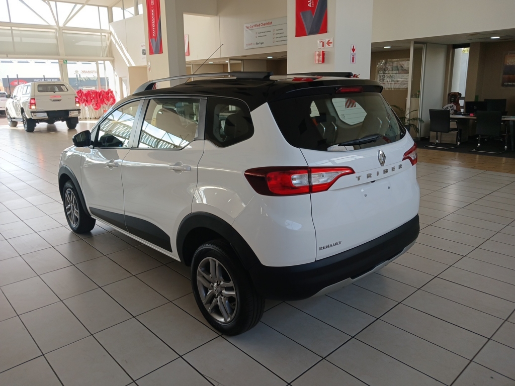 Used car gallery